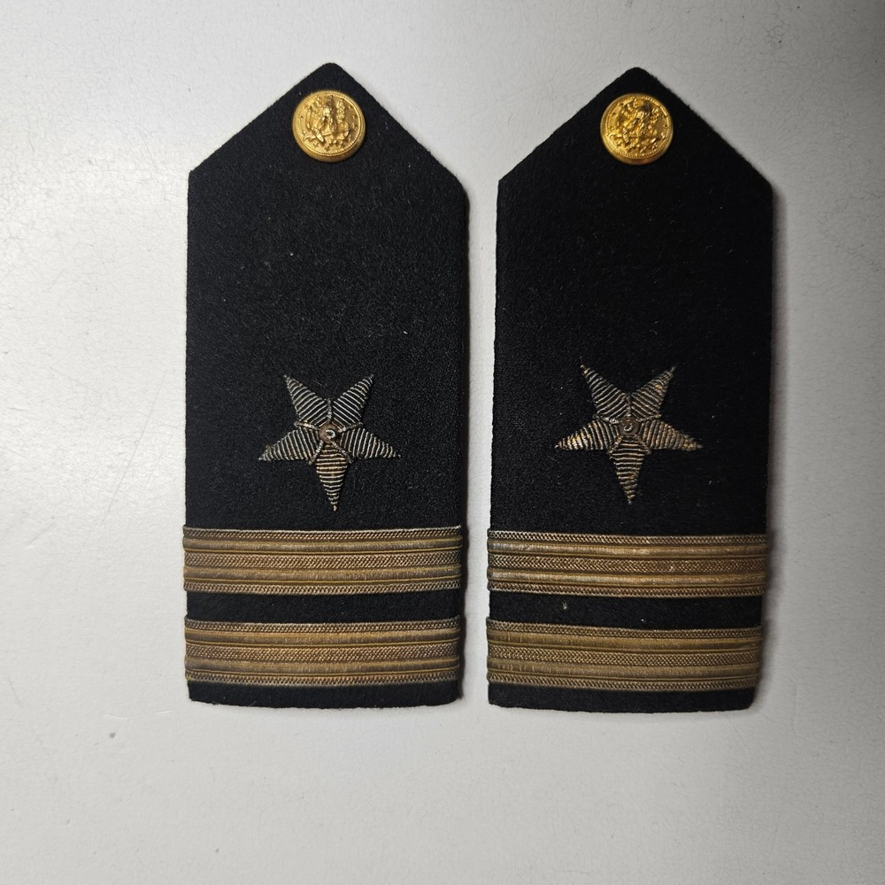 Hilborn-Hamburger US Navy Lieutenant Commander Shoulder Boards Wool Bullion Pair